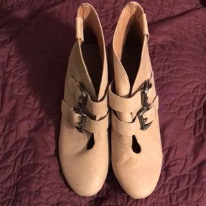 Brand New Emu buckle wedge Booties